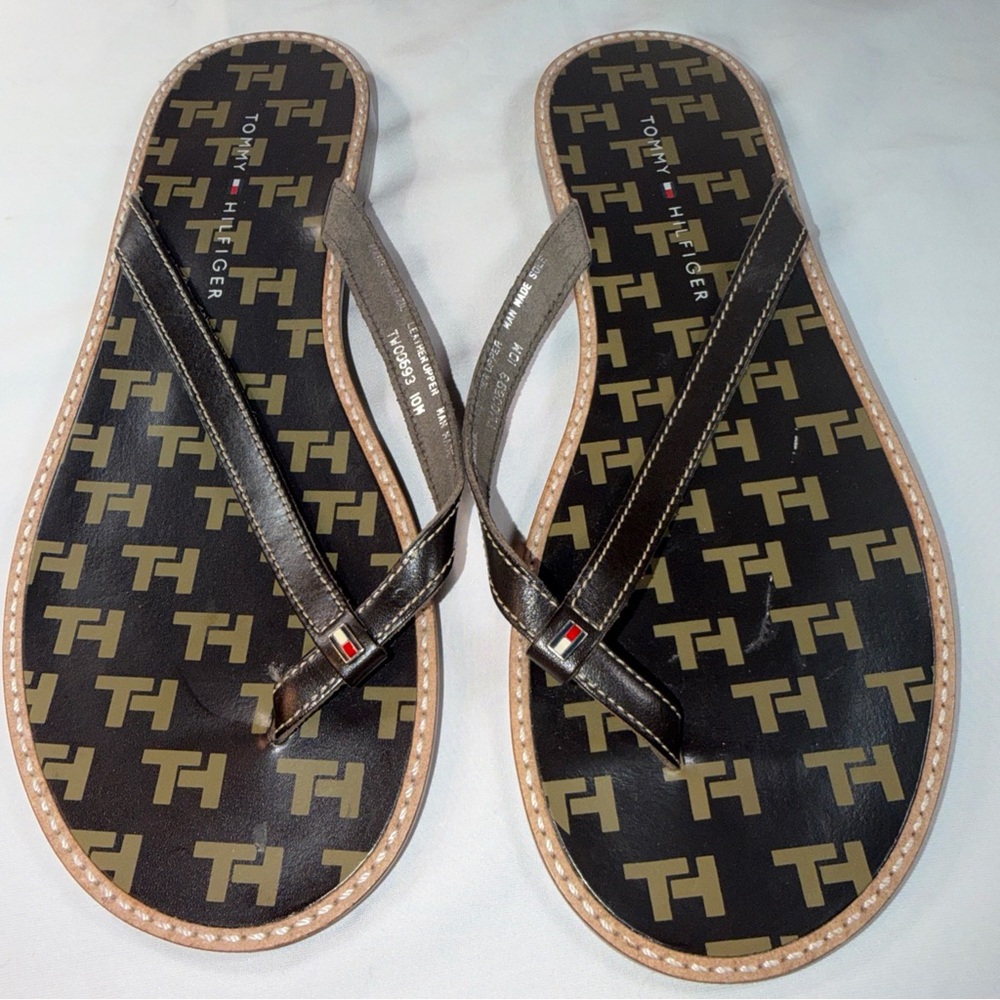 Tommy Hilfiger Black and‎ Tan Flip Flops for Women Thong